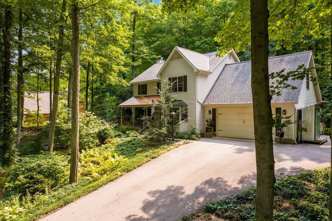 House in Garfield Township, Michigan, United States 4 - 18694463