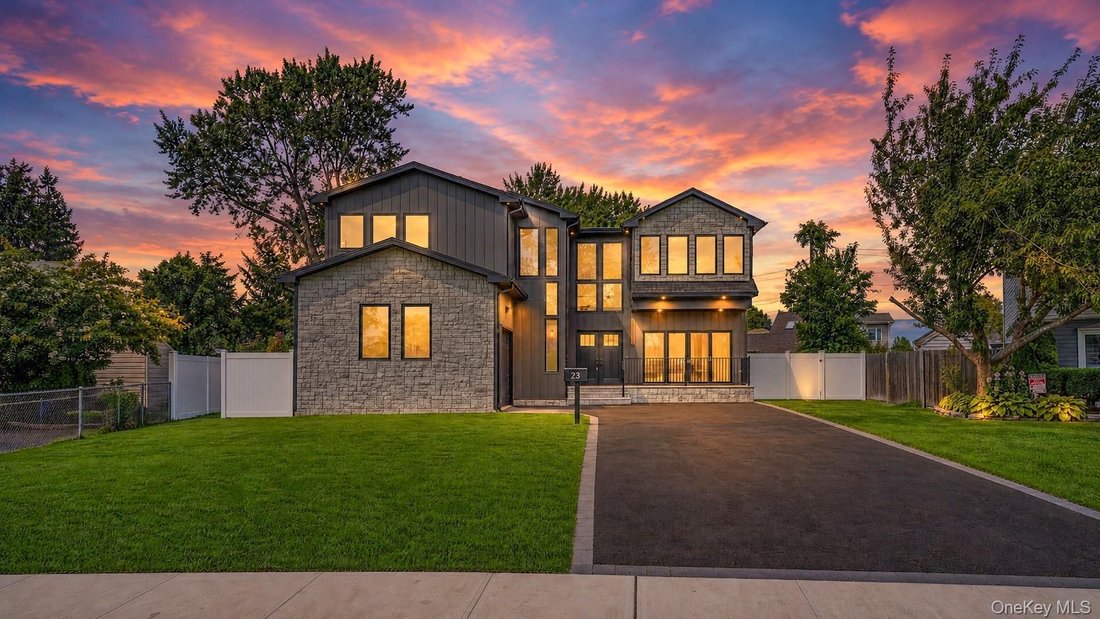 Casa a Levittown, New York, Stati Uniti 1 - 18694407