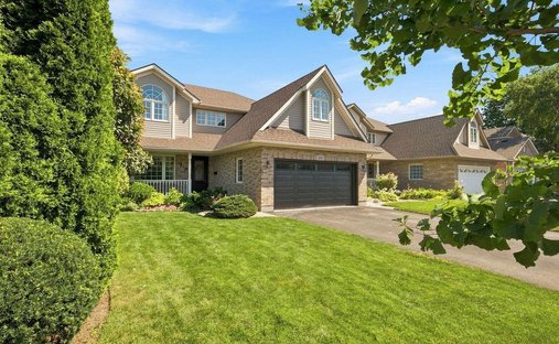 House in Lincoln, Ontario, Canada 1