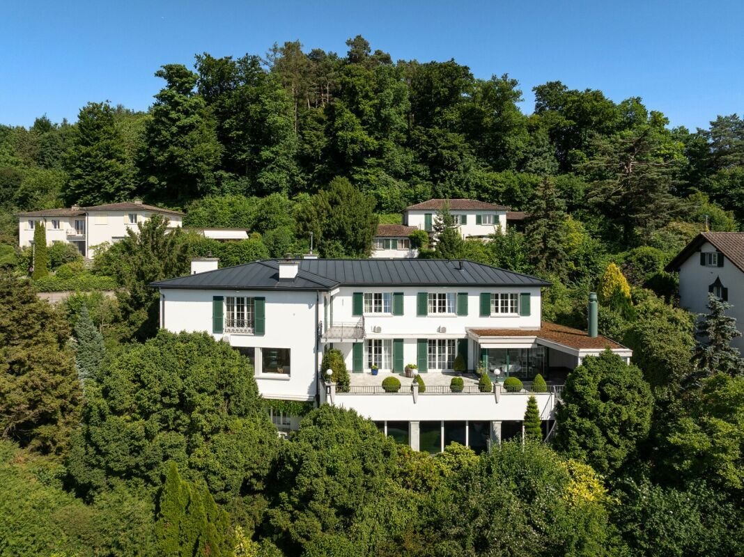 Villa in Uitikon, Zürich, Switzerland 1 - 18694240