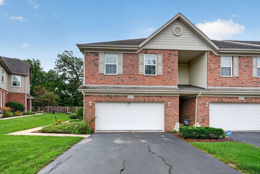 Condo in Burr Ridge, Illinois, United States 2 - 18695025