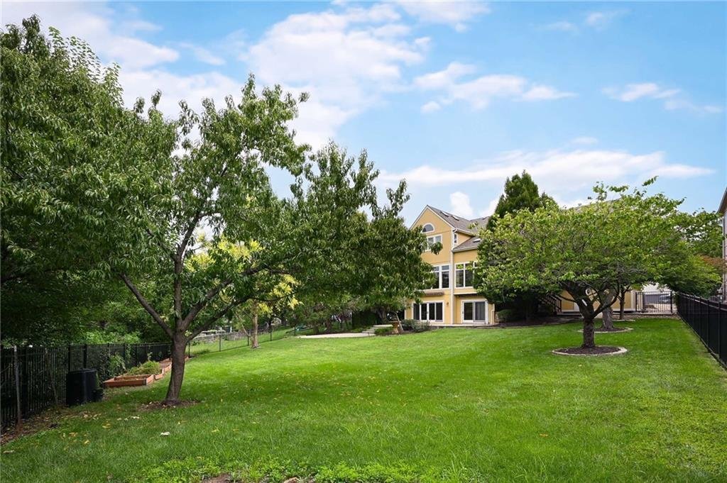 House in Overland Park, Kansas, United States 4 - 18695206
