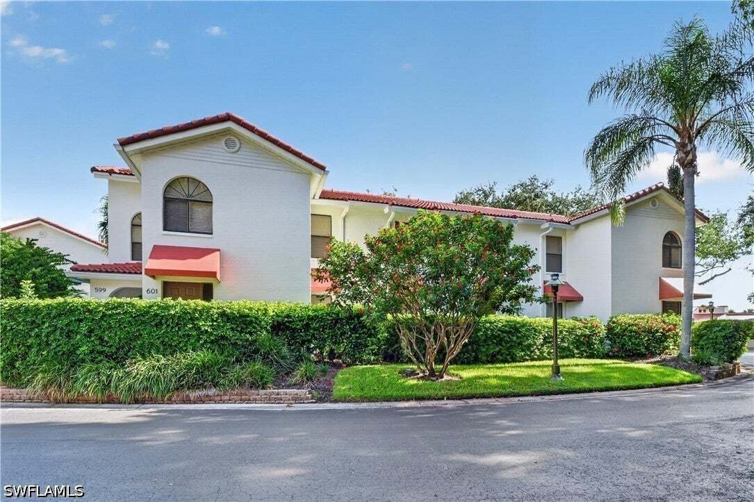 Condominio en Naples, Florida, Estados Unidos 2 - 18694736