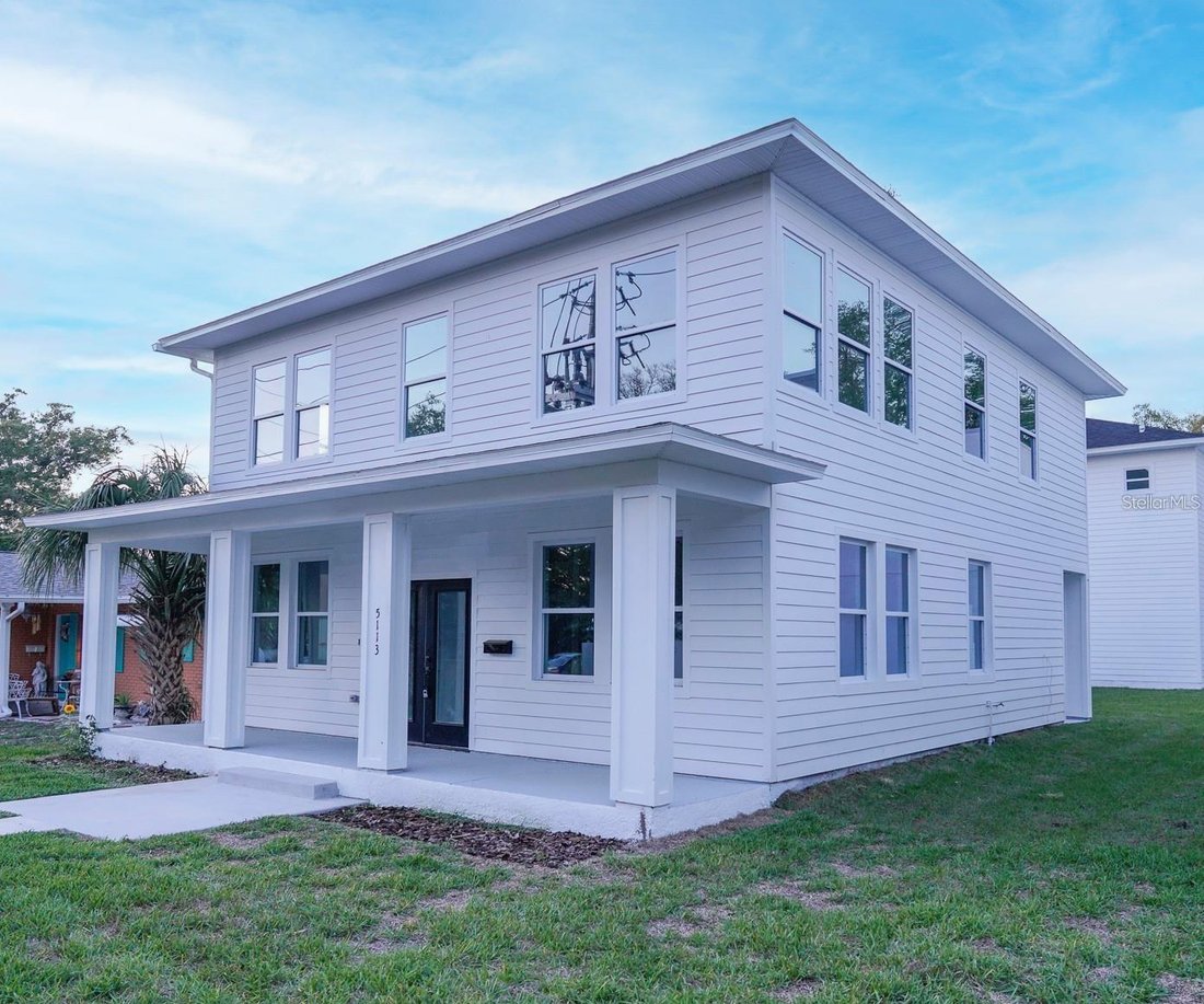 House in St. Petersburg, Florida, United States 1 - 18695238