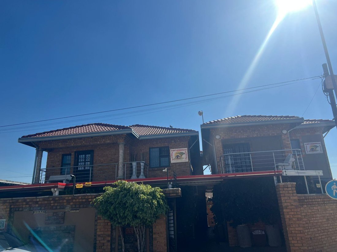 House in Soweto, Gauteng, South Africa 4 - 18694825