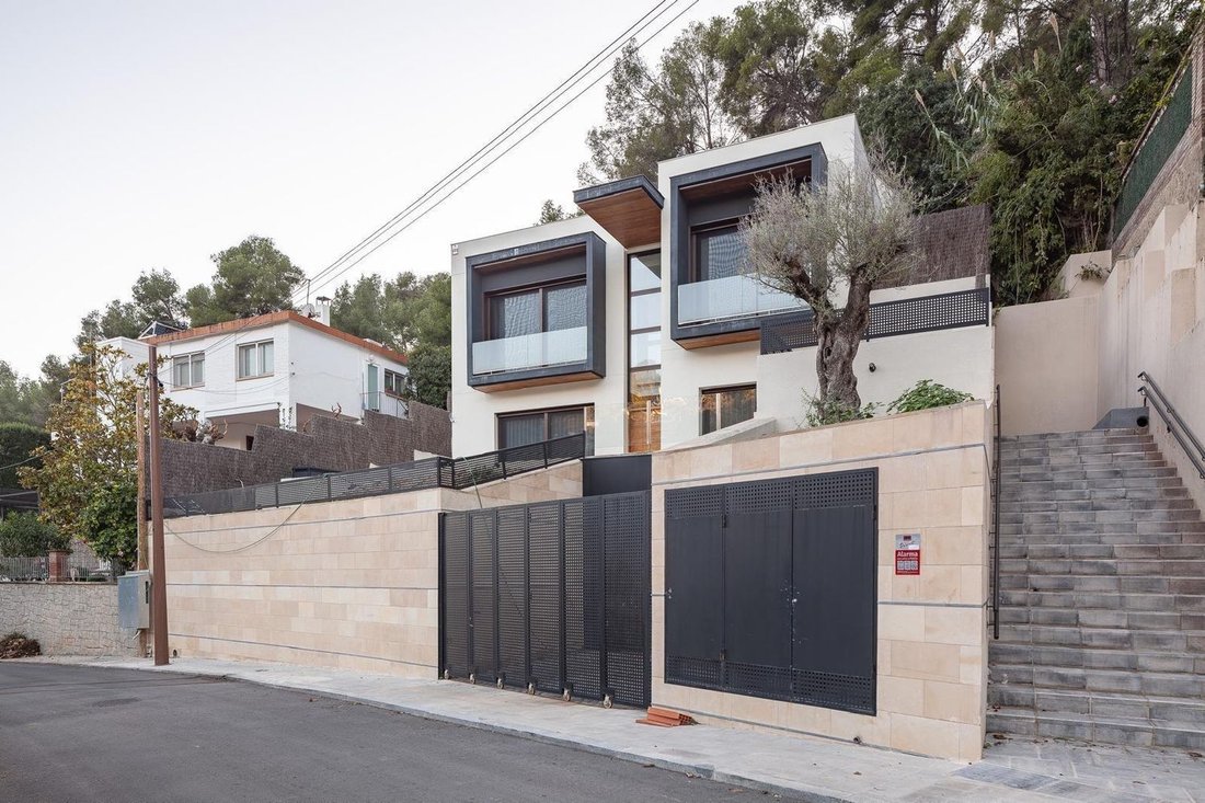 Villa in Castelldefels, Catalonia, Spain 2 - 18694492