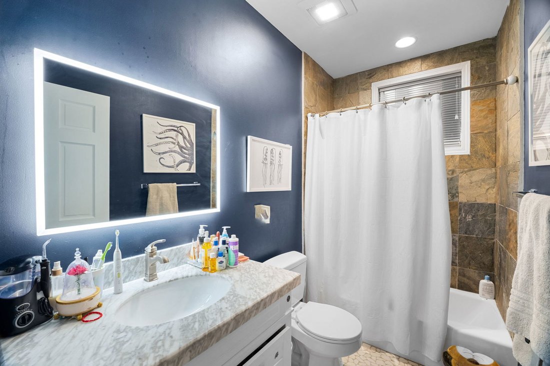 Condo in Chicago, Illinois, United States 5 - 18694980