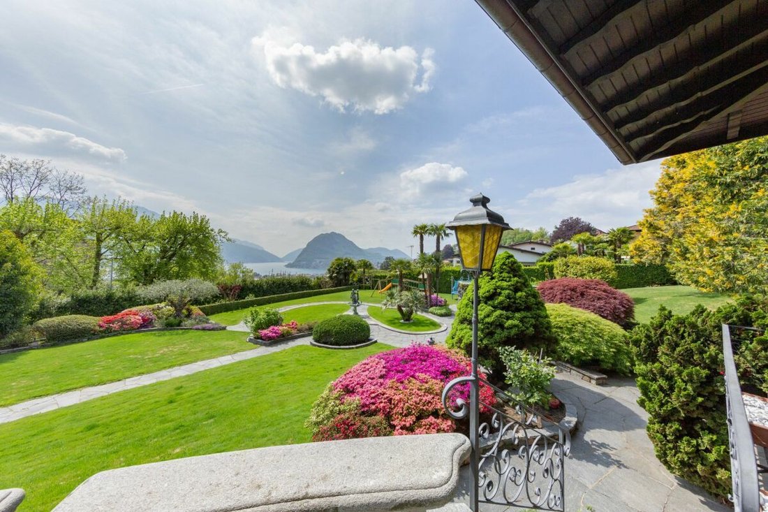 Villa in Savosa, Ticino, Switzerland 1 - 18694238
