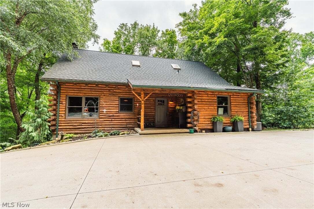 House in Dundee, Ohio, United States 1 - 18694472