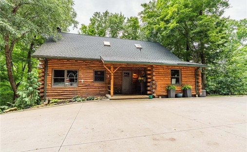 House in Dundee, Ohio, United States 1