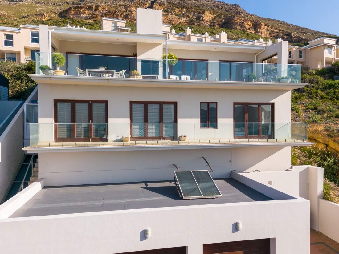 House in Simon's Town, South Peninsula, Cape Town 3 - 18694889