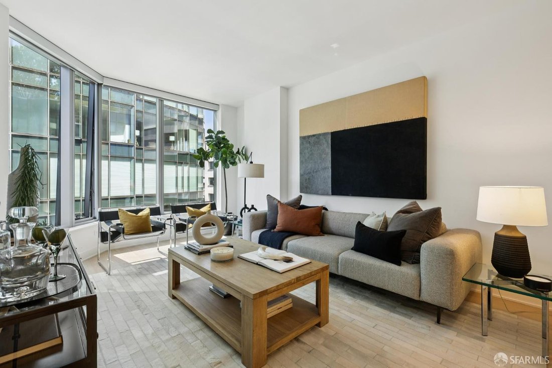Condo in San Francisco, California, United States 4 - 18694648