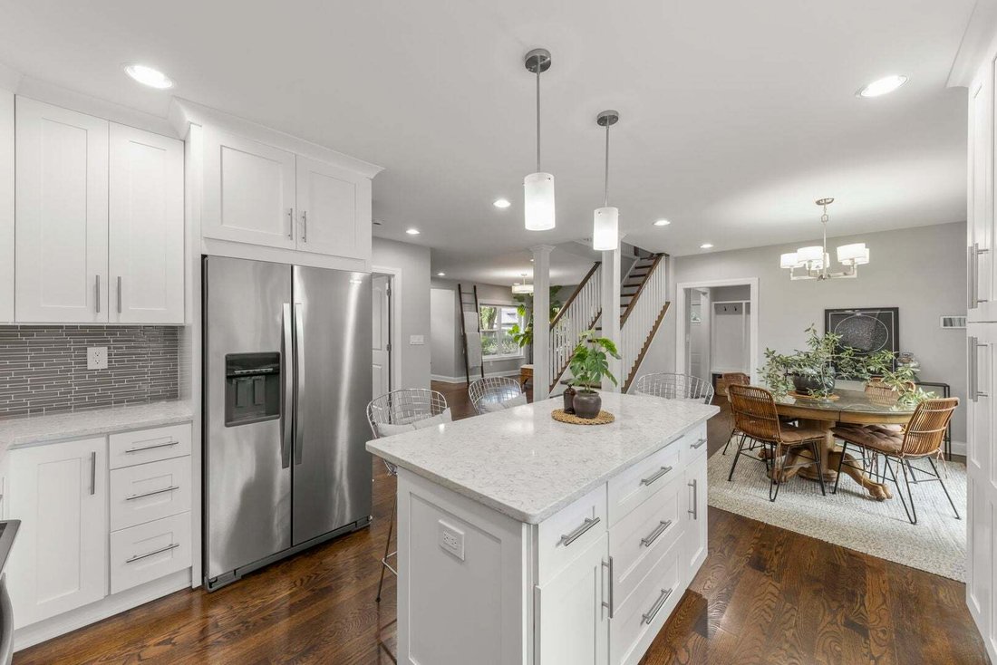 House in Glen Ellyn, Illinois, United States 5 - 18695076