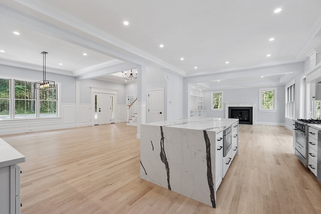 House in Hudson, Massachusetts, United States 4 - 18695211