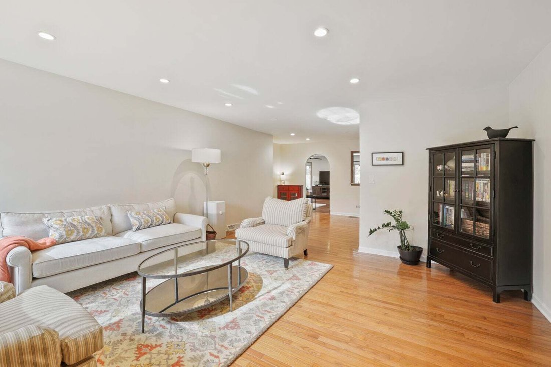 House in Long Grove, Illinois, United States 3 - 18695053