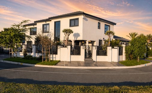 House in Table View, Cape Town, South Africa 1