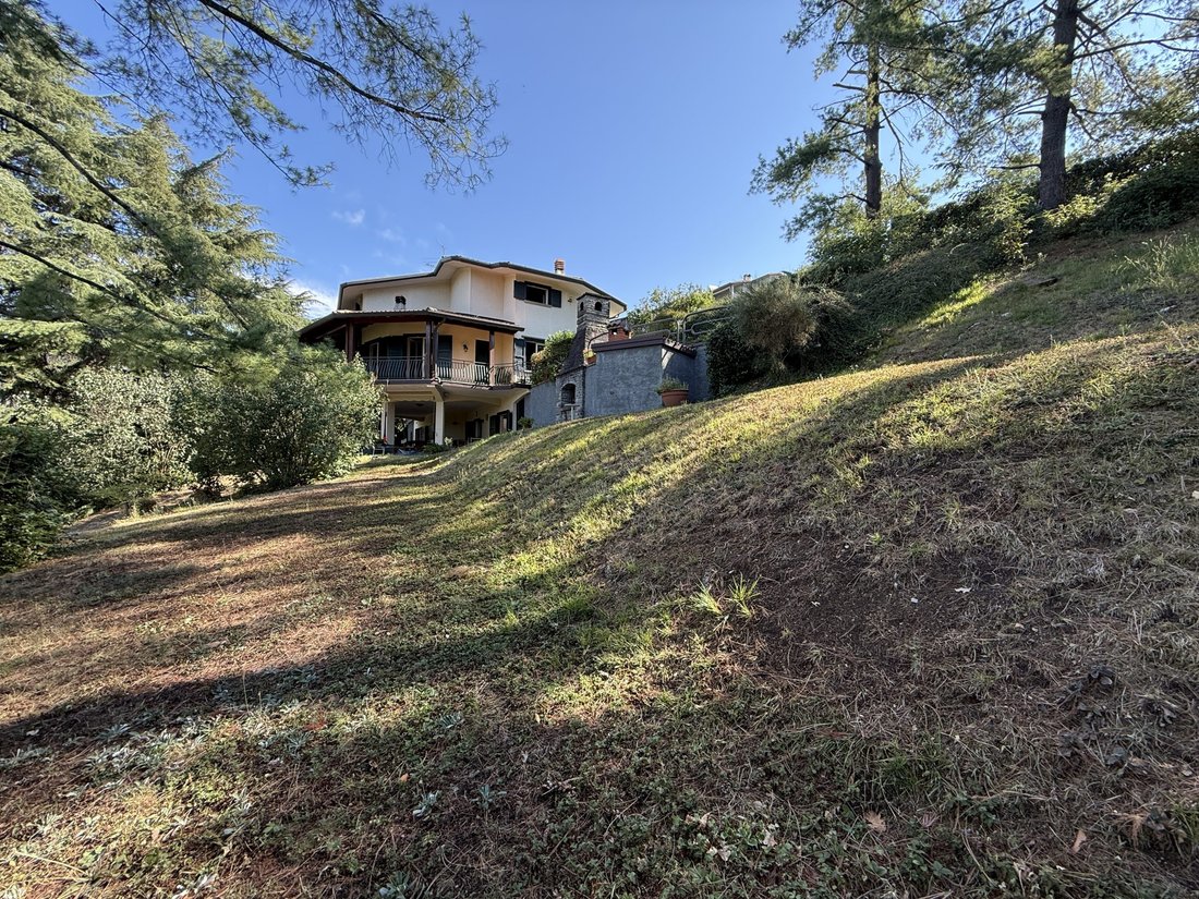 Villa in Monticelli Brusati, Lombardy, Italy 4 - 18694835