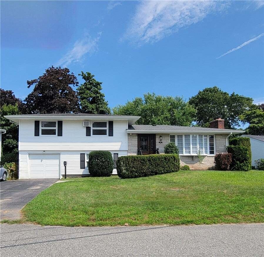 House in Cranston, Rhode Island, United States 1 - 18694841
