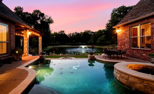 House in Colleyville, Texas, United States 1