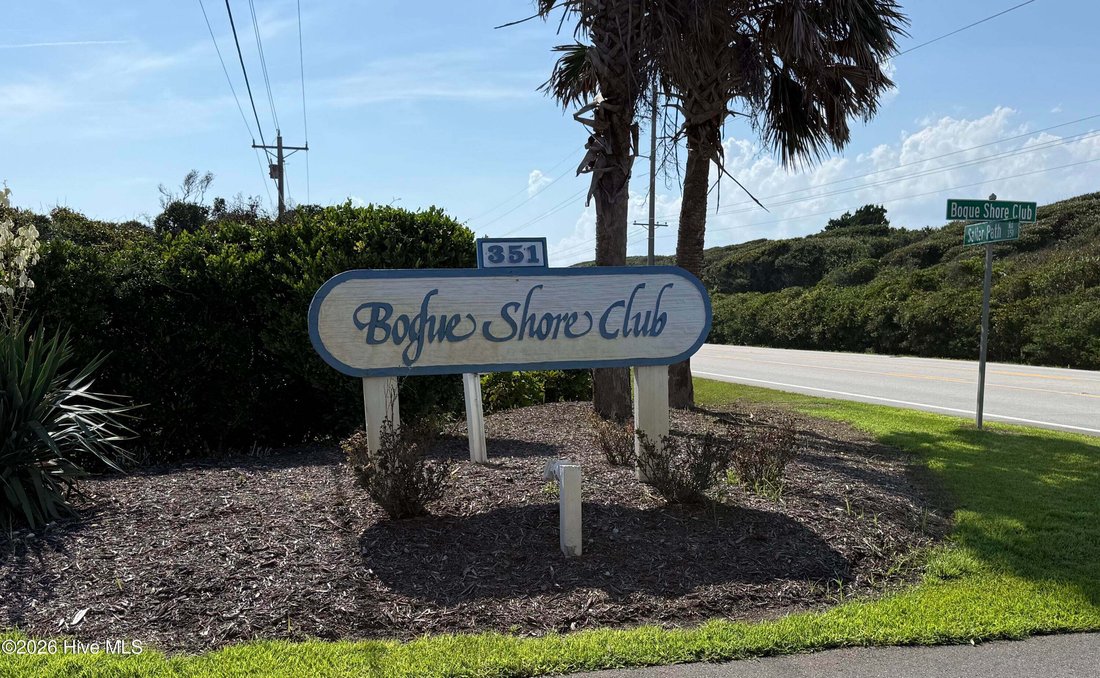 Condo in Pine Knoll Shores, North Carolina, United States 2 - 18694920