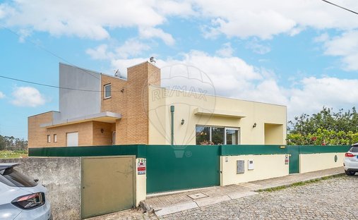House in Folgosa, Porto District, Portugal 1