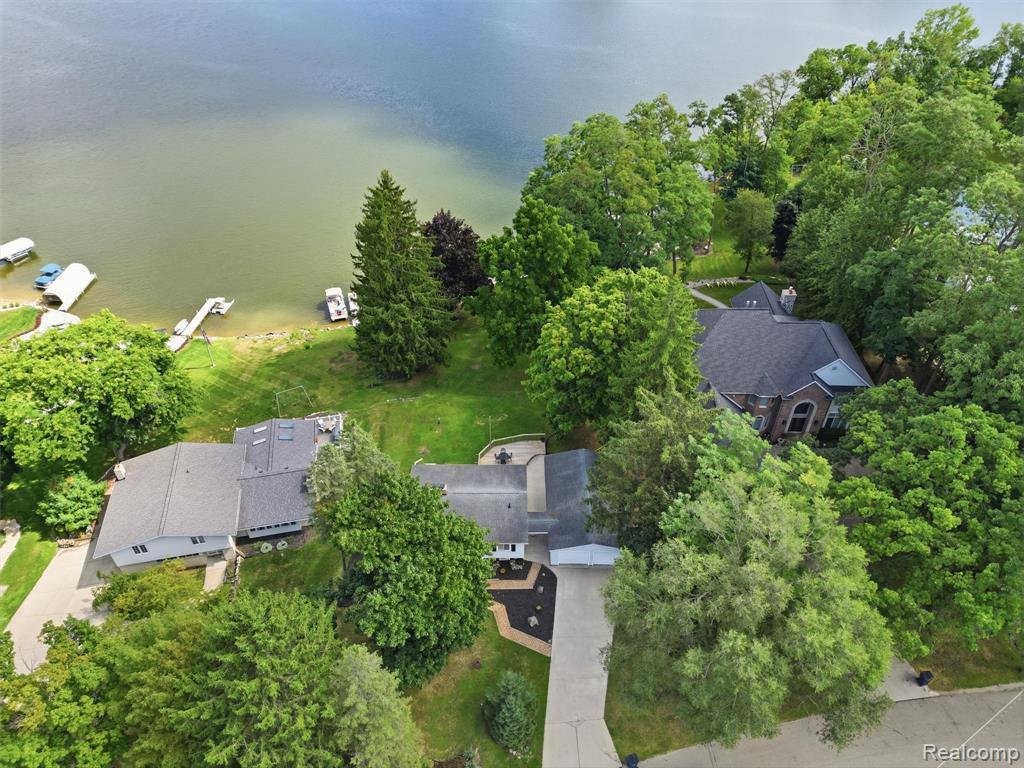 House in Fenton, Michigan, United States 2 - 18694452