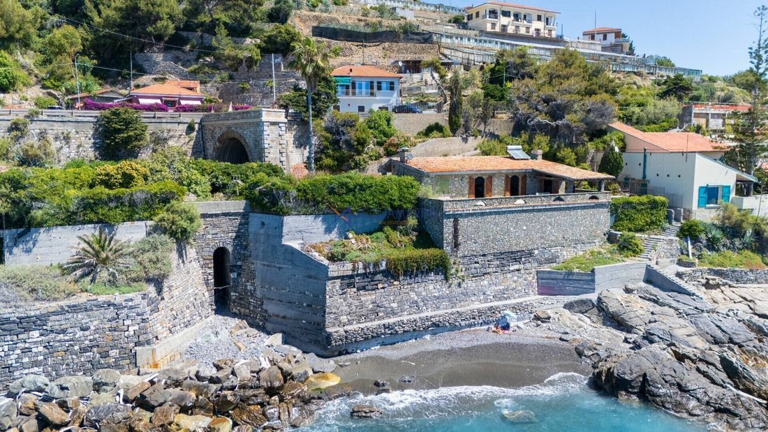Villa in Cipressa, Liguria, Italy 5 - 18674893