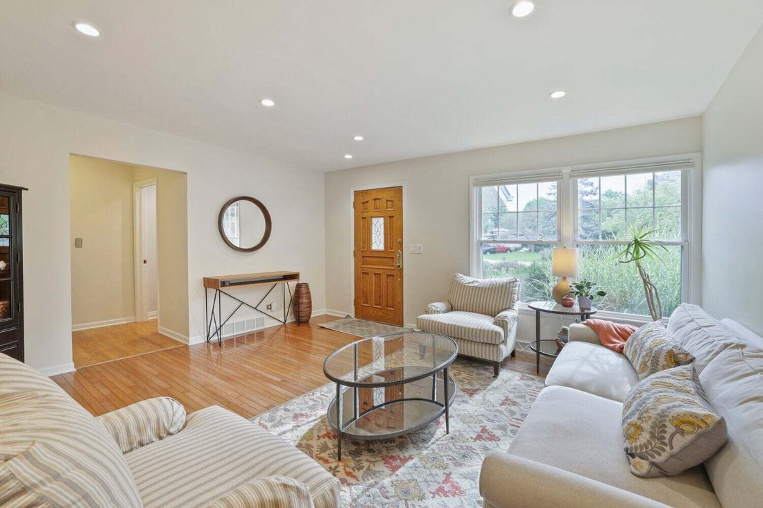 House in Long Grove, Illinois, United States 4 - 18695053