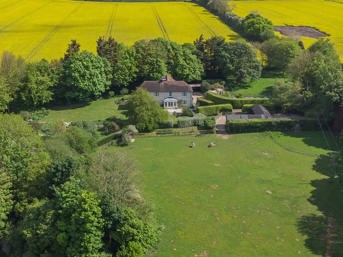Maison en Acrise, Angleterre 3 - 18054807