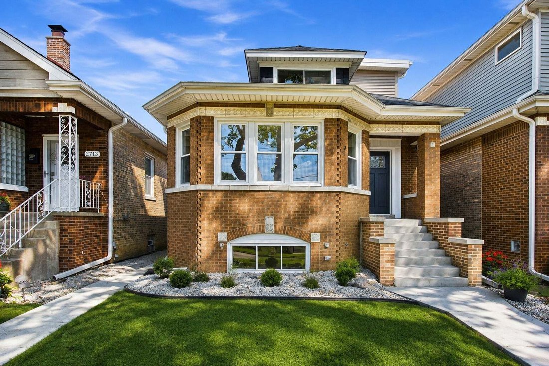 House in Elmwood Park, Illinois, United States 1 - 18694908