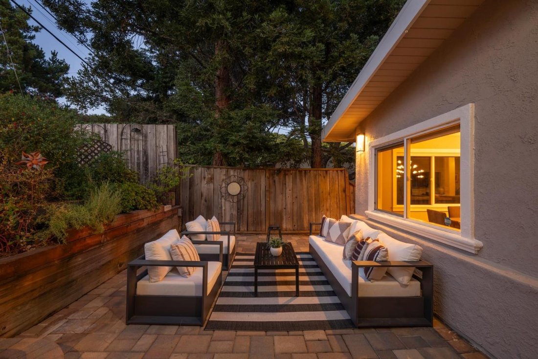 Casa a Belmont, California, Stati Uniti 2 - 18694564
