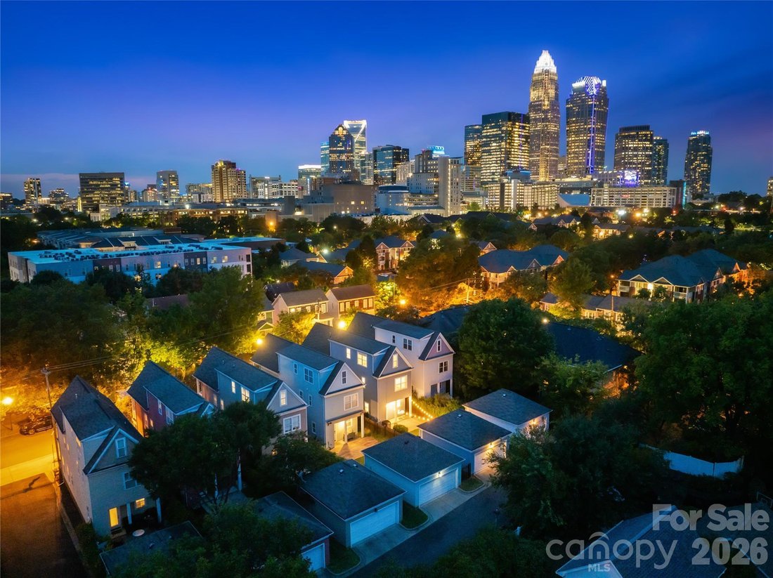 House in Charlotte, North Carolina, United States 2 - 18694254