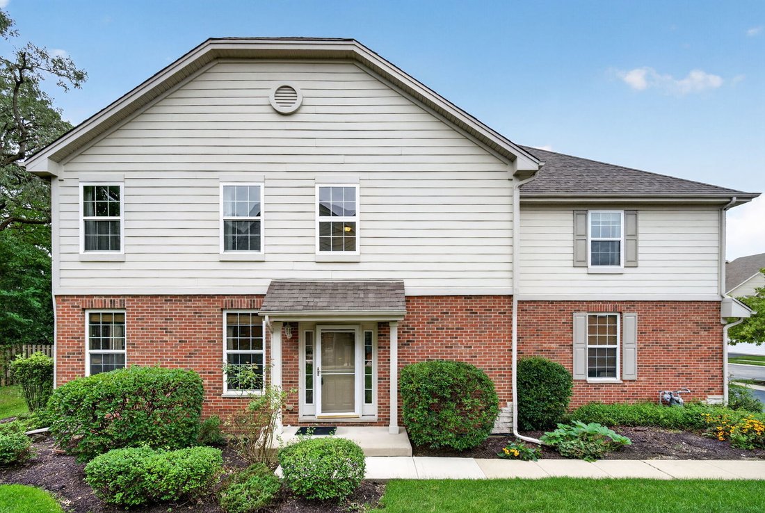 Condo in Burr Ridge, Illinois, United States 3 - 18695025