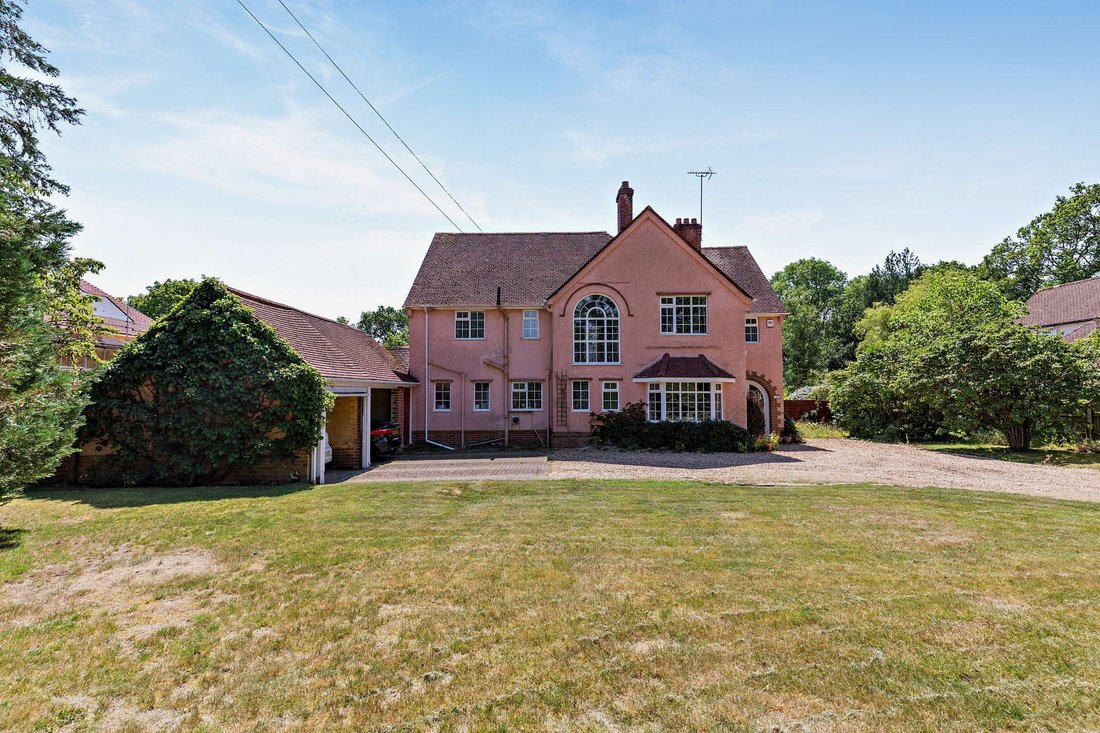 Casa in Wrecclesham, Lower Bourne, Inghilterra 1 - 18425582