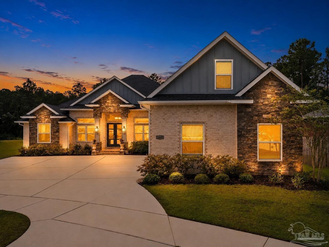 House in Pensacola, Florida, United States 1 - 18694570