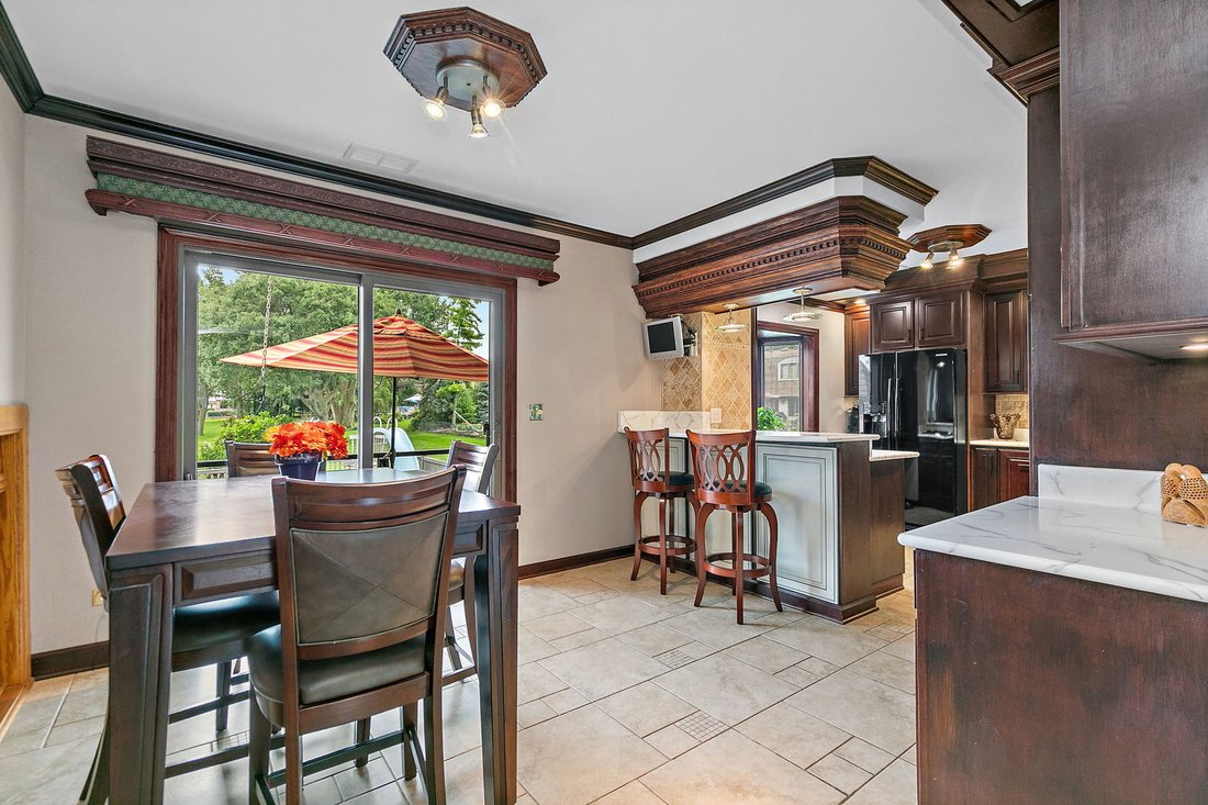 House in Schaumburg, Illinois, United States 5 - 18694961