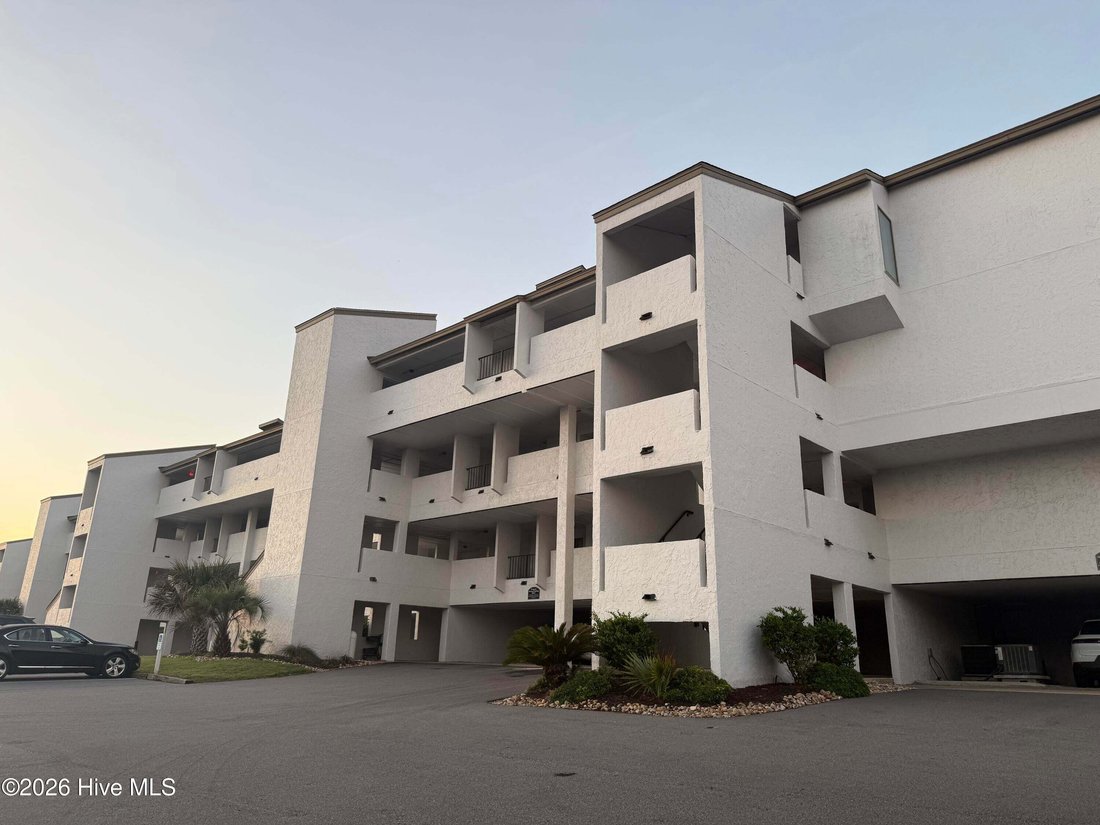 Condo in Pine Knoll Shores, North Carolina, United States 1 - 18694920