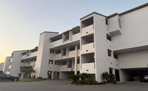 Condo in Pine Knoll Shores, North Carolina, United States 1