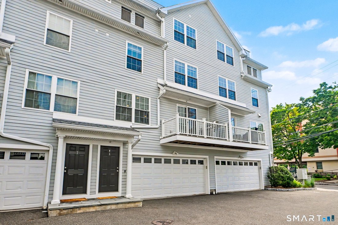 Condo in Stamford, Connecticut, United States 2 - 18694676