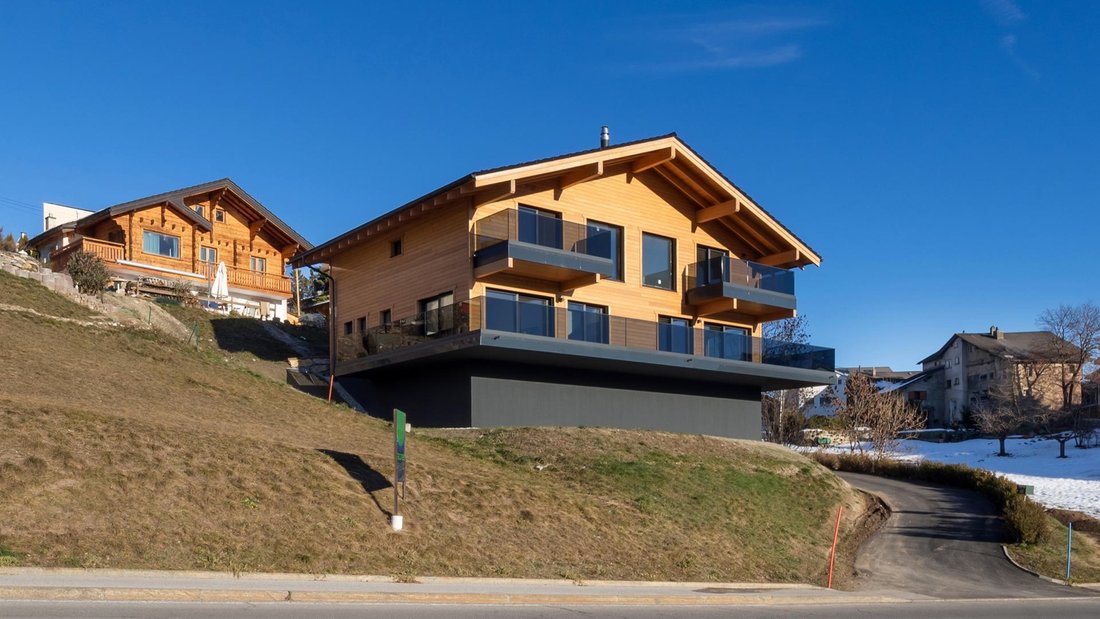 Chalet in Crans-Montana, Valais, Switzerland 2 - 18694754