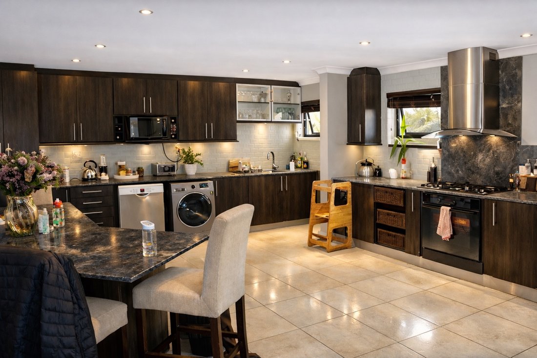 House in Table View, Cape Town, South Africa 3 - 18694774