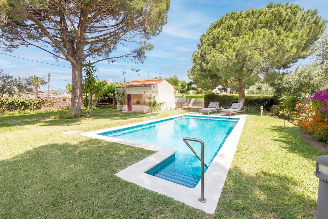 Chalet in Cambrils, Catalonia, Spain 2 - 13585456