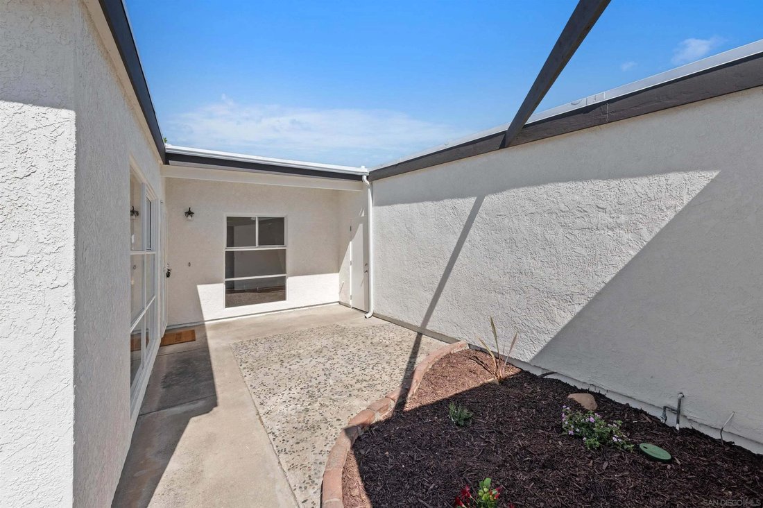 House in San Diego, California, United States 4 - 18695361