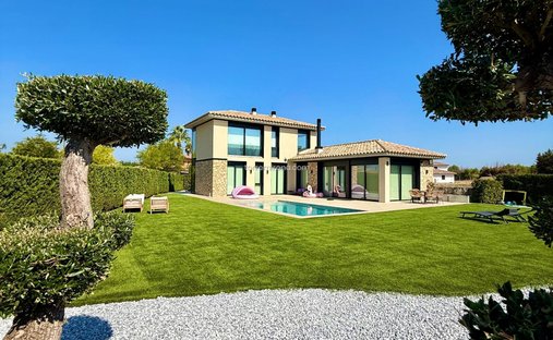 Haus in Navata, Katalonien, Spanien 1