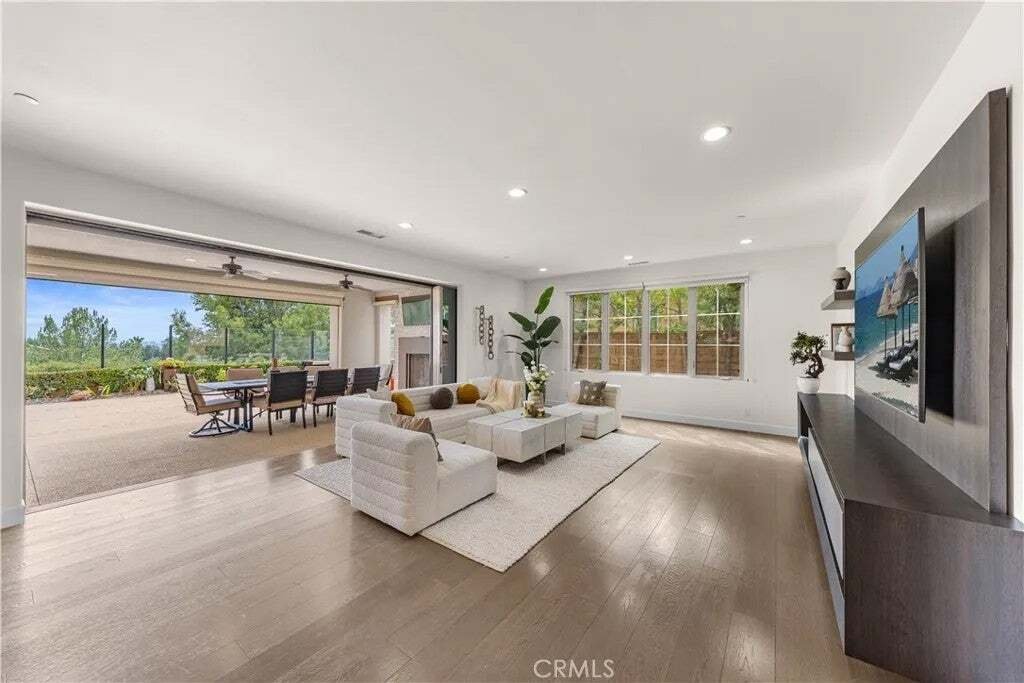 House in Irvine, California, United States 5 - 18695399