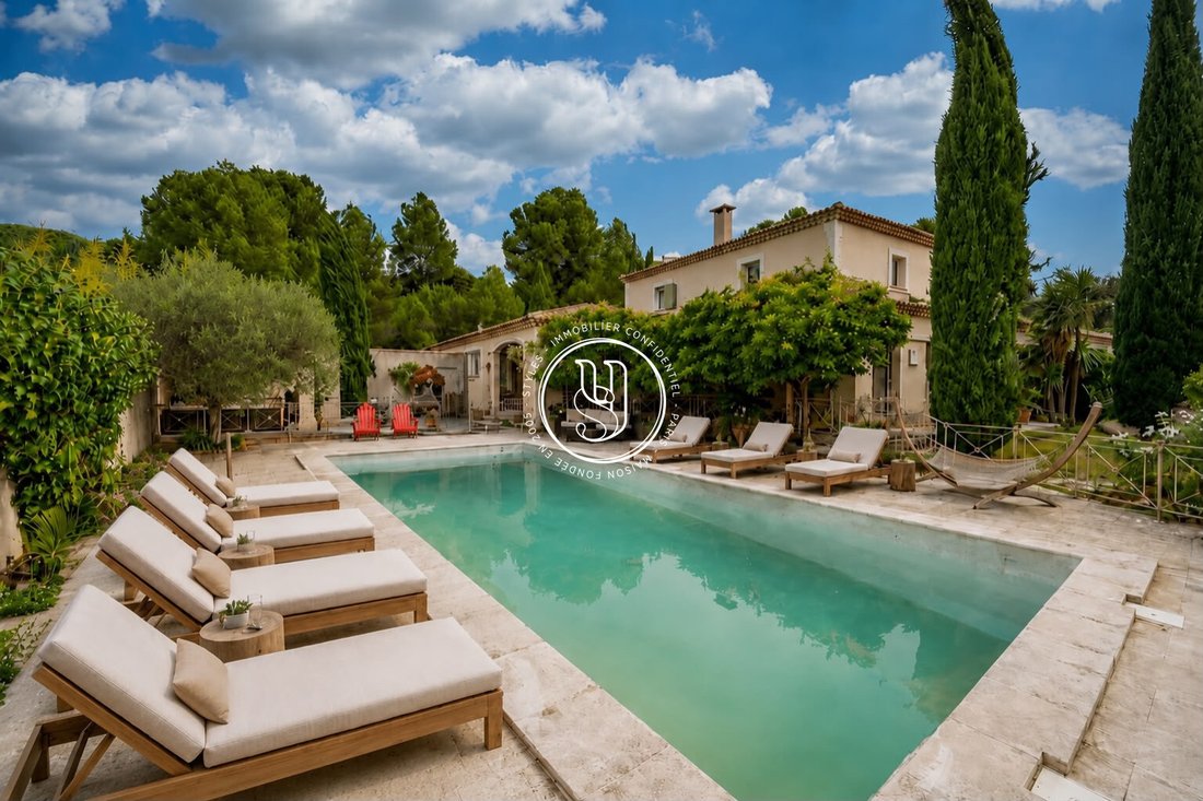 Villa in Saint-Rémy-de-Provence, Provence-Alpes-Côte d'Azur, France 4 - 18695857