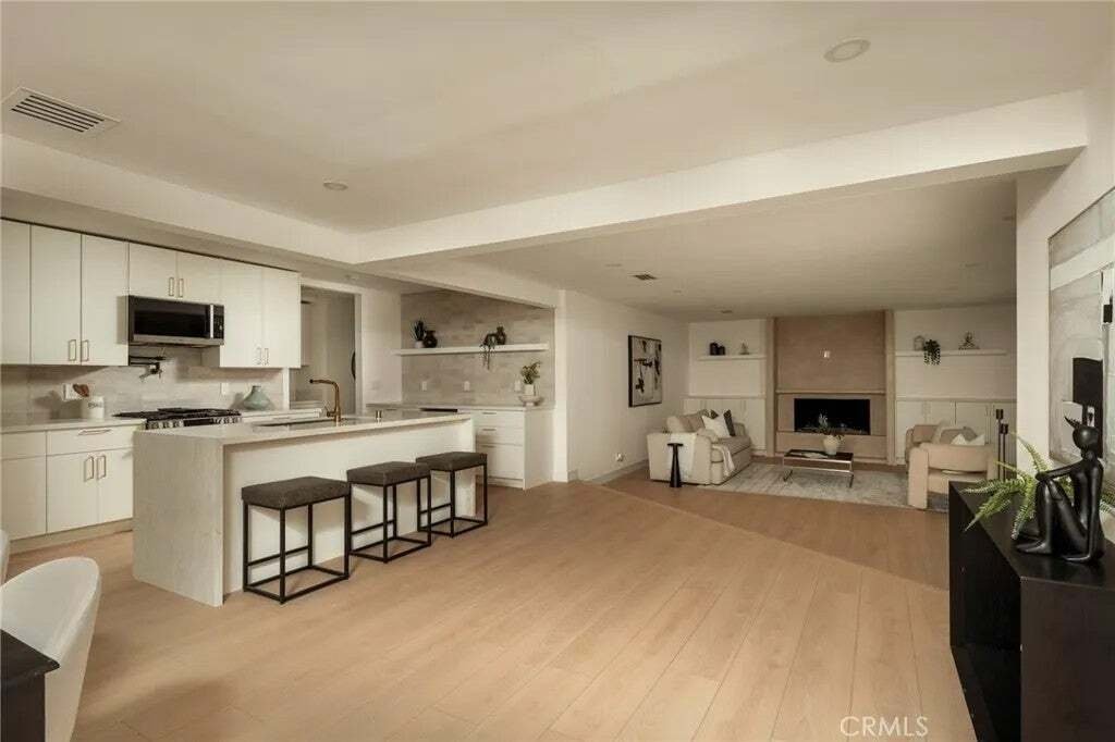 House in Los Angeles, California, United States 5 - 18695382