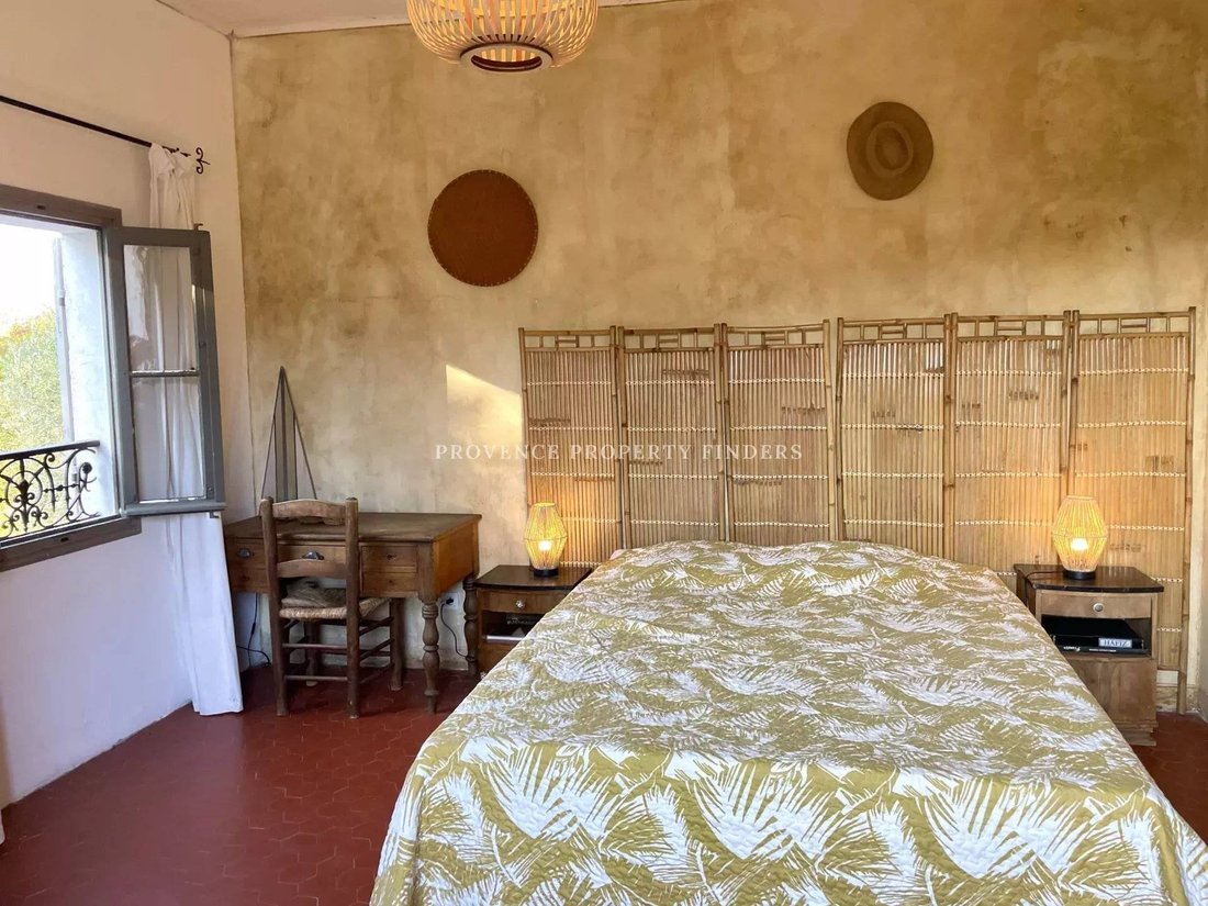 House in Villecroze, Provence-Alpes-Côte d'Azur, France 4 - 17438491