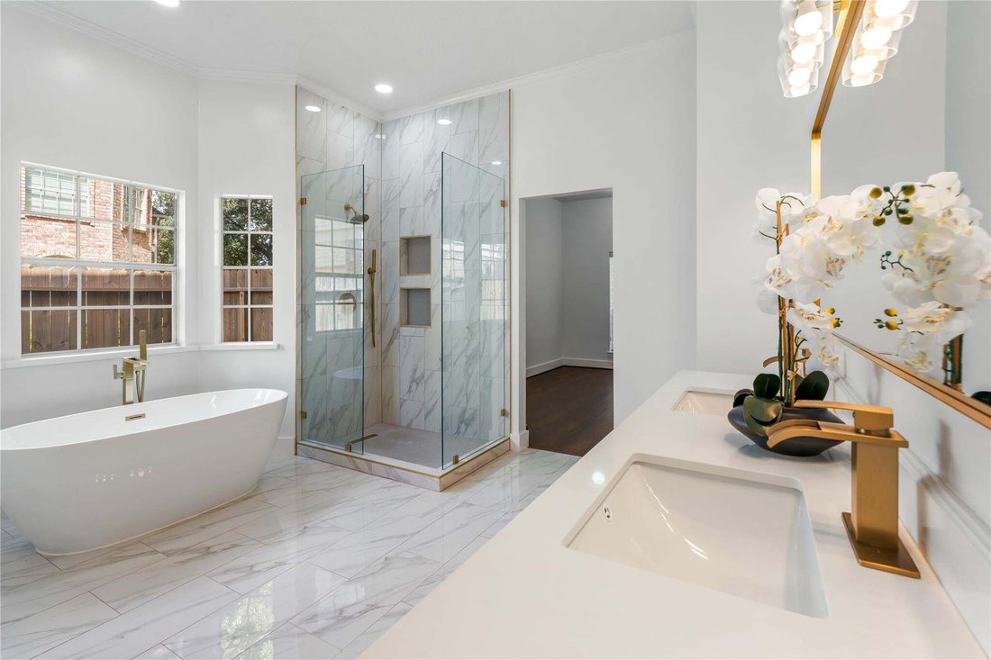 House in Sugar Land, Texas, United States 3 - 18695457