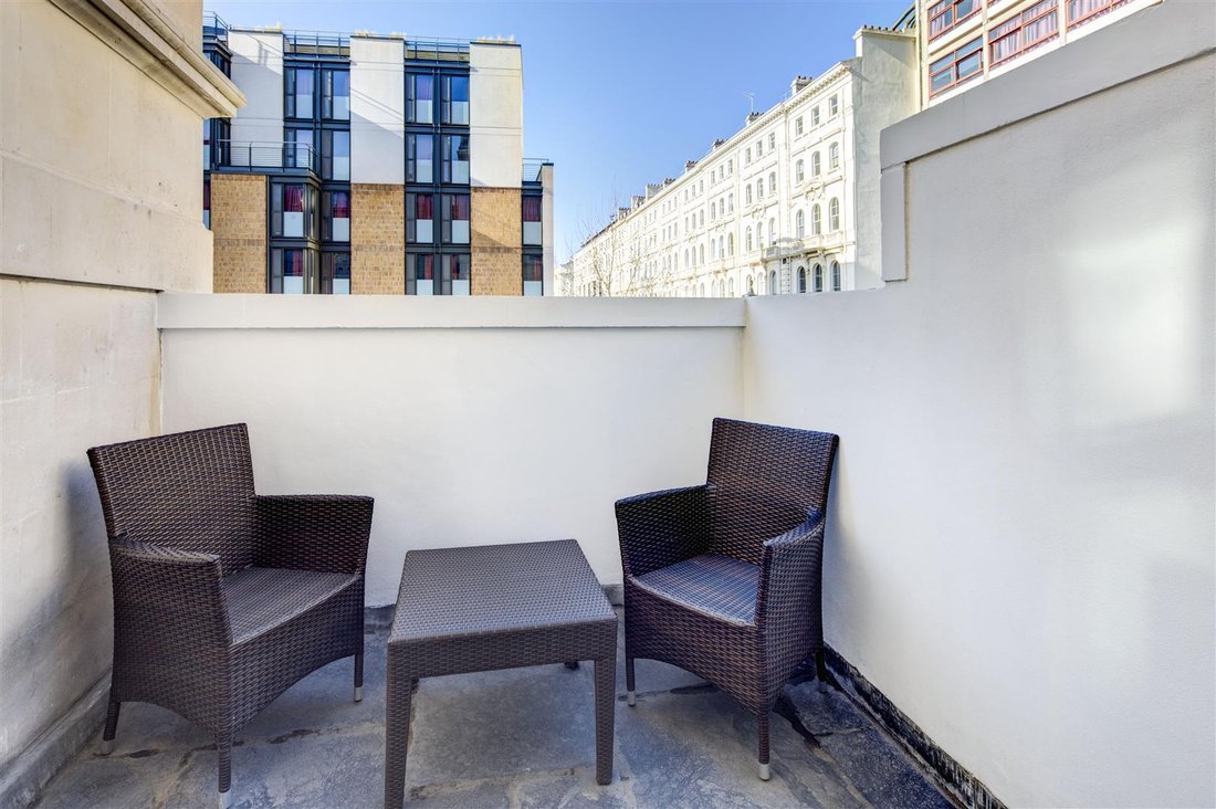 Apartment in Knightsbridge, Kensington And Chelsea, England 3 - 18695851